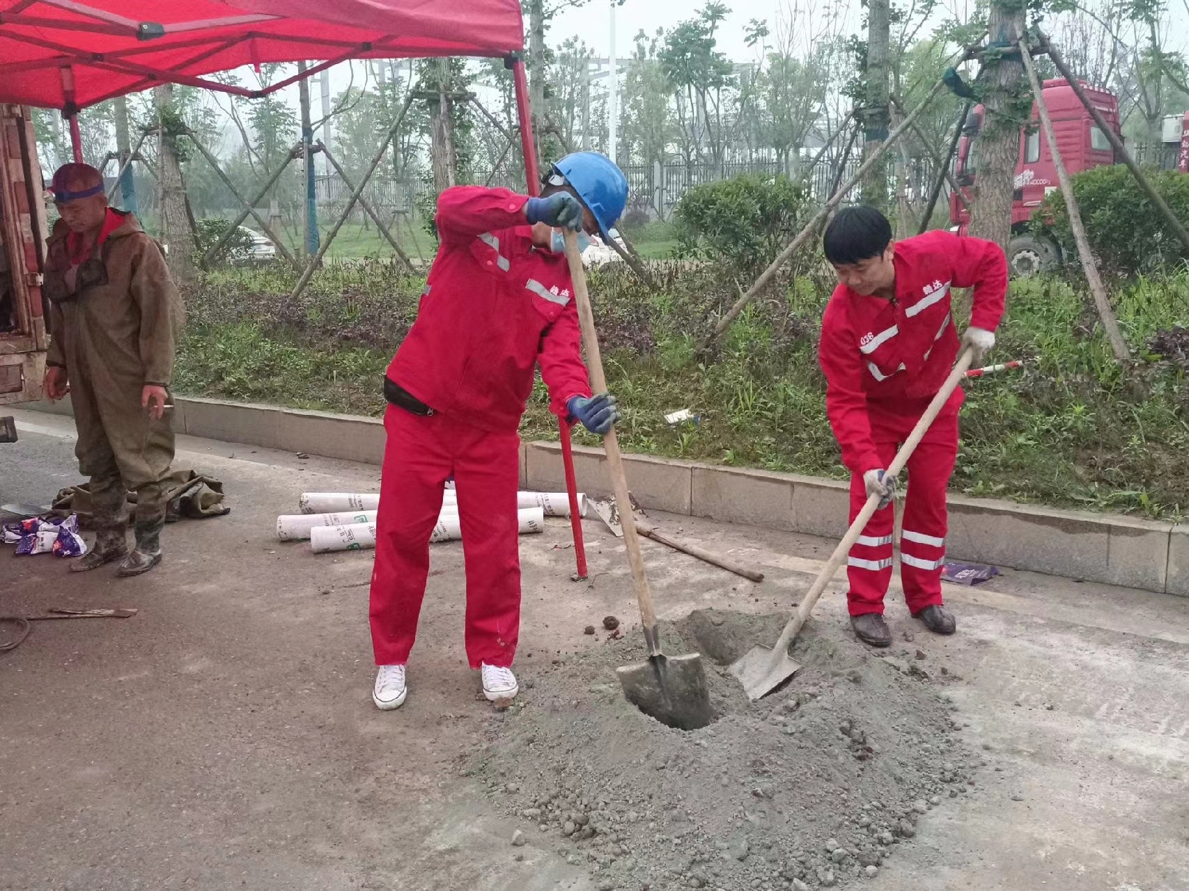 湛河管道疏通哪家好】及时进行市政管道清淤